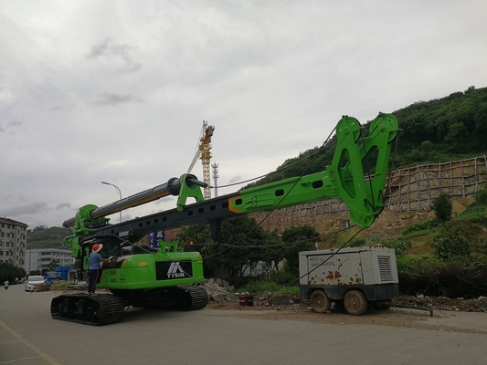 220kN.M Döner Çukur Kuyruklama Makinesi KR220C 66t Kuyruk Derinliği 64 / 51m 35 Mpa Döner Piling Rig