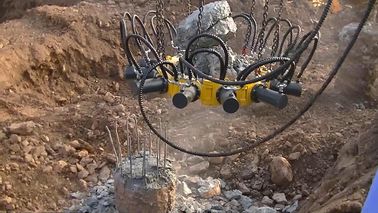 30 Mpa Max Kalabalık Basıncı Hidrolik Kazık Kırıcı Kazık çapı 300 ~1050 mm Kalabalık strok 135 mm
