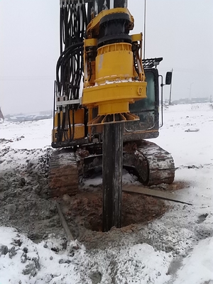 KR125A Döner Sondaj Makinesi Kazık Makinesi Altyapısı Kazık Çakma Ekipmanları 37m
