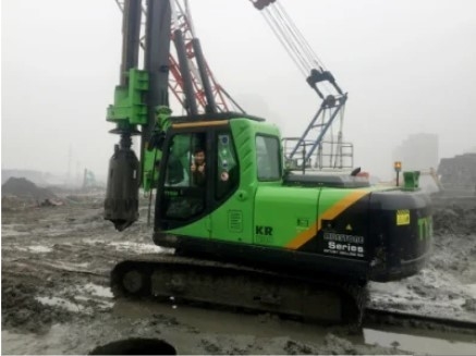 Borma Derinliği 83m Rotary Pile Makinesi Diametresi 2500Mm Döner 360 KN.M KR360c Rotary Piling Rig