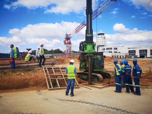 12m Derinlik Max için Uzun Spiral CFA Döner Kazık Rig.